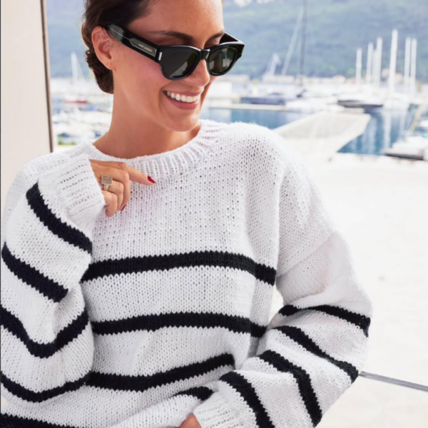 Old Money – White Oversized Knit Sweater